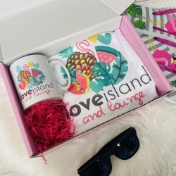 Personalised Love Island and Lounge Gift Set